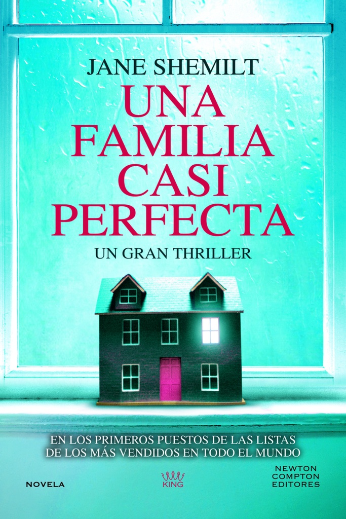 [9788410080478] Una familia casi perfecta